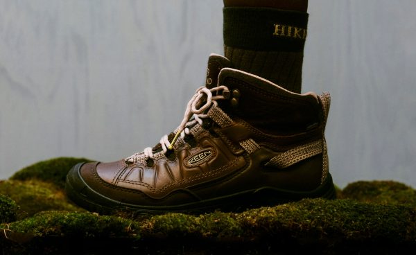 Women's Targhee IV Waterproof Hiking Boot x Hikerkind  |  Dark Earth/Dark Earth