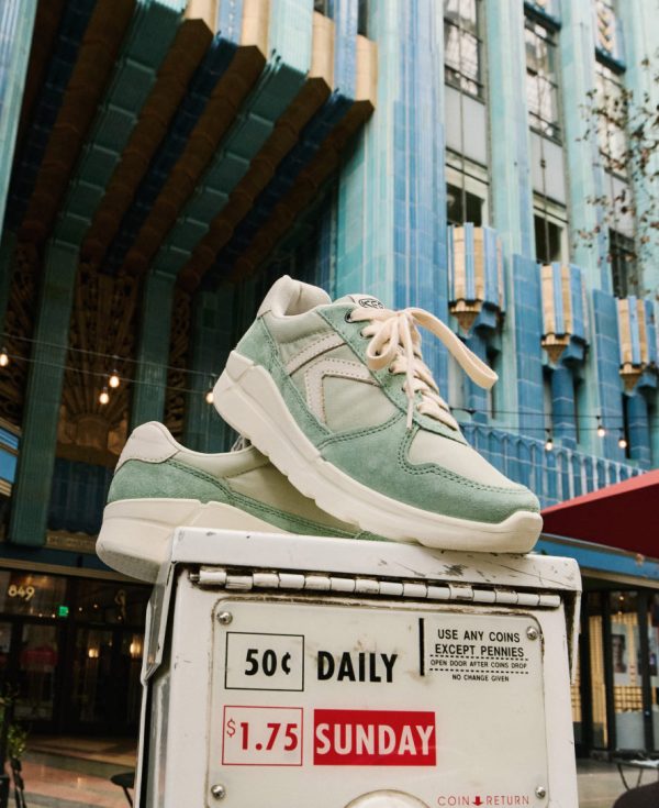 Women's KM2 Jogger  |  Black/Birch