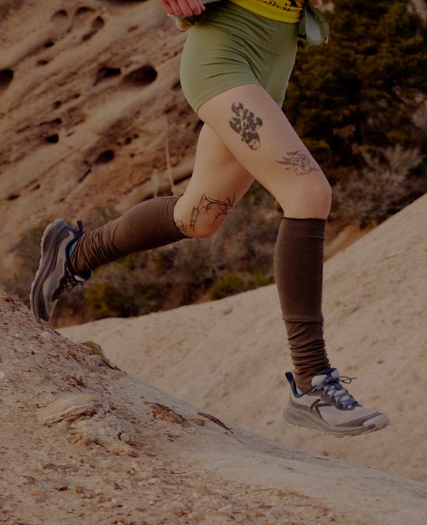 Women's Wander Trail Running Shoe | Huckleberry/Symphonic Sunset