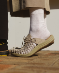 All Gender UNEEK II Convertible  |  Magnet/Dark Olive